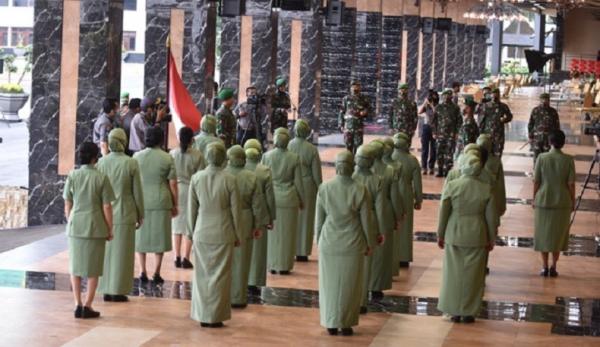IMG 20210226 WA0035 KSAD Jenderal TNI Andika Perkasa menerima laporan kenaikan pangkat. (Foto Dispenad).
