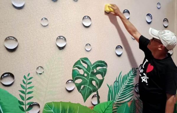 Usaha Advertising Berantakan karena Covid-19, Solikhun Sukses Jadi Pelukis Mural