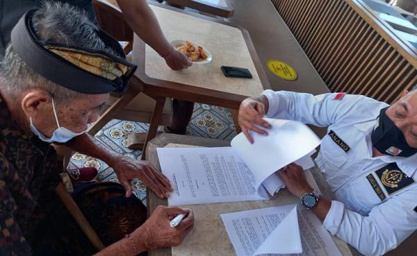 Kejati Bali memeriksa saksi kasus korupsi kredit fiktif LPD di Buleleng. (Foto: Kejati Bali)