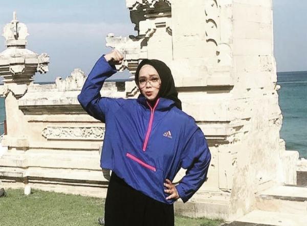 Artis kena Covid-19 di tahun 2021, Rina Gunawan. 