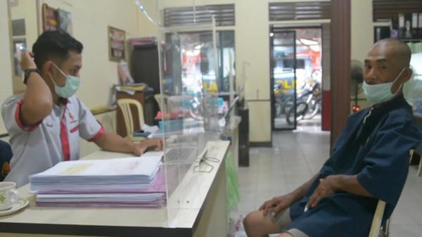 Bapak di Payakumbuh cabuli anak tiri-1 Bapak di Payakumbuh cabuli anak tiri (Agung Sulistyo/MNC Portal)