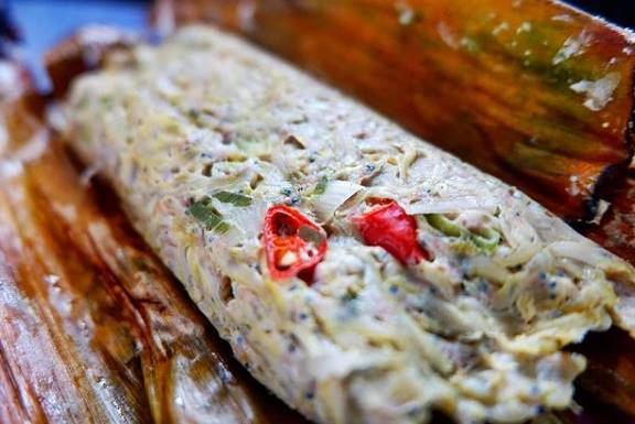 Palai Rinuak Palai Rinuak, Kuliner Tradisional yang Sering Ditemui di Danau Maninjau (foto: @pesi_teknaih)