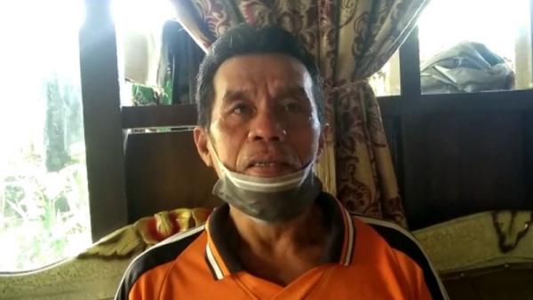 Yapel Manganang, paman Aprilia Manganang Yapel Manganang, paman Aprilia Manganang. (Foto: MNC Portal/Subhan Sabu)