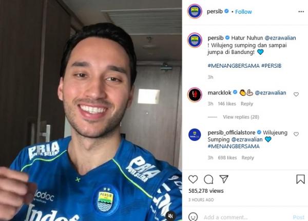 Ezra Walian Ezra Walian resmi jadi pemain Persib Bandung. (Foto: Instagram @Persib)