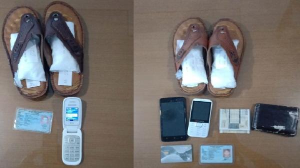 Barang bukti sabu yang disita petugas BNNP Jabar dari kurir di Bekasi. Barang haram itu disembunyikan dalam sandal. (Foto: BNNP Jabar)