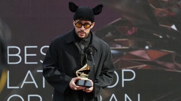 Penyanyi Bad Bunny di Grammy Awards 2021. (Foto : grammy.com)