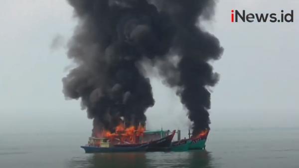 Video 6 Kapal Malaysia Pencuri Ikan Dibakar di Perairan Belawan Medan
