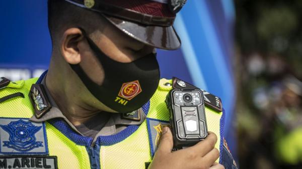 Atur Lalu Lintas, Polisi Lalu Lintas Ditabrak Pemotor di Simpang PGC