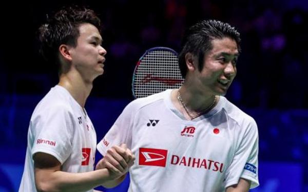 Ganda putra Jepang Hiroyuki Endo/Yuta Watanabe juara All England 2021. Kesuksesan itu membuat mereka menyamai rekor dua ganda putra Indonesia. (Foto: BWF)