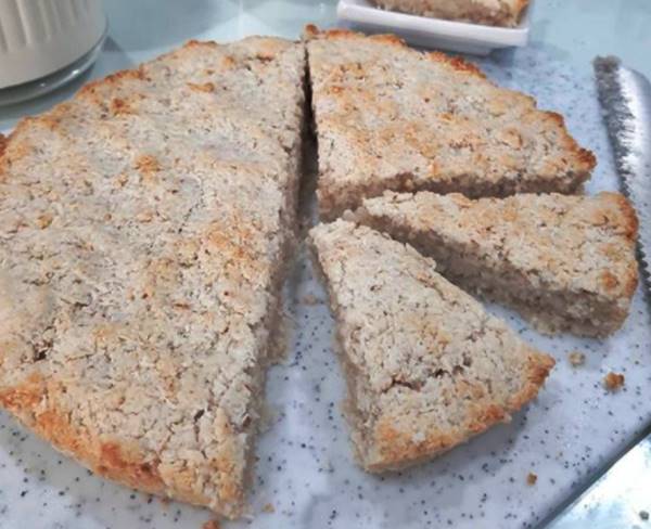 Deretan Makanan Khas Dayak, Kue Dange (Foto: Instagram @rianautarimanik