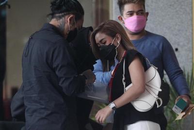 Cita Citata Cita Citata saat datang ke KPK. (Foto: MNC Media)