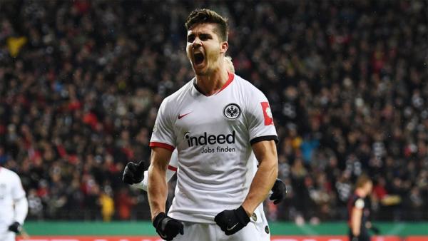 Striker Eintracht Frankfurt Andre Silva Striker Eintracht Frankfurt Andre Silva. (Foto: Theoffside.com)