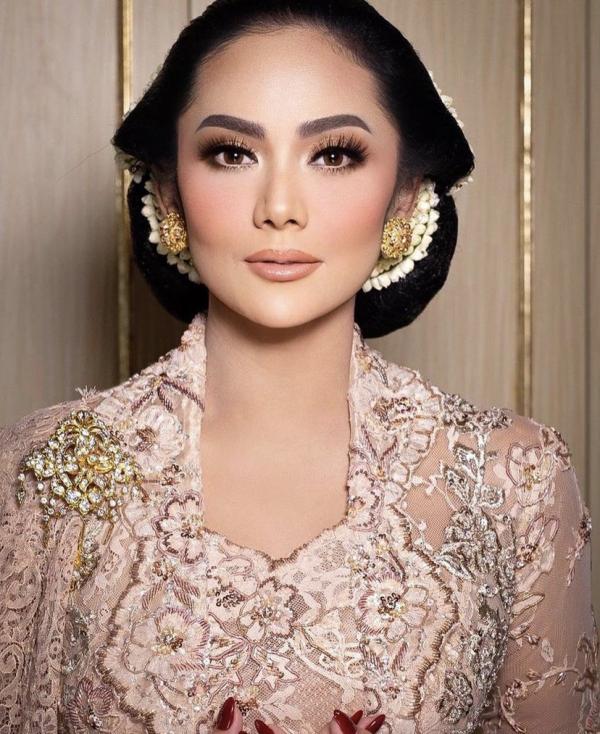 AF18EA6A D83E 4D68 90B3 E1BD282C5911