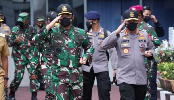 Panglima TNI Marsekal Hadi Tjahjanto dan Kapolri Jenderal Listyo Sigit saat membuka Latsitarda Nusantara XLI Tahun 2021 di Kota Medan, Sumut. (Foto: Ist)