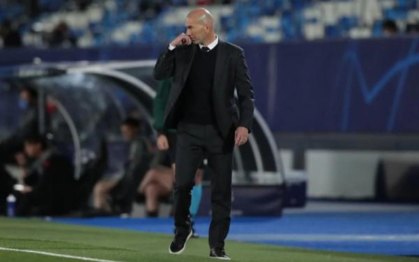 Zinedine Zidane Pelatih Real Madrid Zinedine Zidane membocorkan kelemahan Liverpool usai menang 3-1 pada leg pertama perempat final Liga Champions,Rabu (7/4/2021) dini hari WIB. (Foto: UEFA)