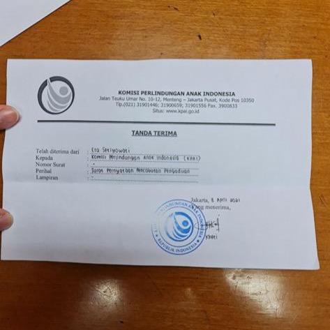Surat Surat pencabutan gugatan.