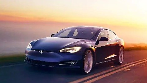 12 Tesla Model S