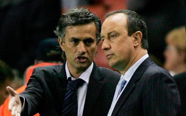 Jose Mourinho dan Rafael Benitez Jose Mourinho dan Rafael Benitez. (Foto: Sky Sports)