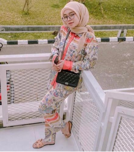 Lesty dalam gaya kasual.