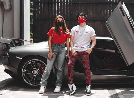 Atta Aurel Hermansyah Atta dan Aurel kompak dalam nuansa merah putih.