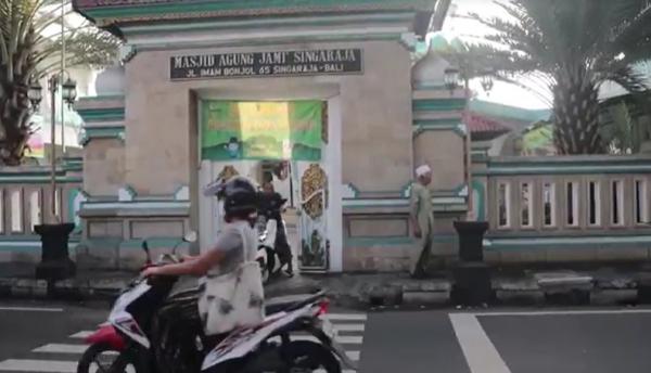 Masjid Agung Jami Singaraja di Kabupaten Buleleng, Bali. (Foto: iNews.id/Pande Wismaya)