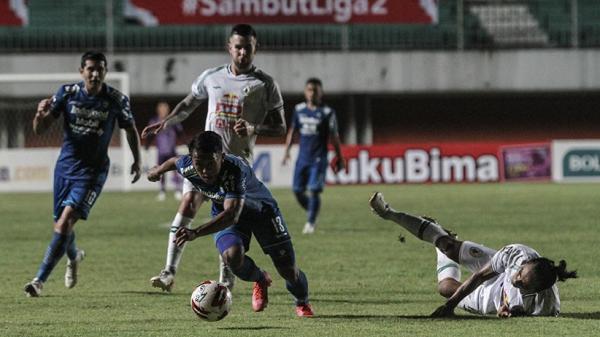 Semifinal Piala Menpora, Persib Bandung Kalahkan PSS Sleman 2-1<
