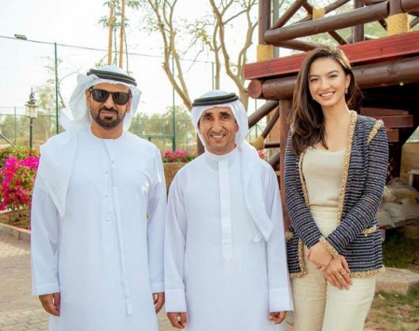 20raline Raline Shah tampil modis saat liburan di Dubai. (Foto: Instagram/Raline Shah)