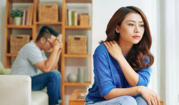 22aa Cemburu Ilustrasi pasangan cemburuan yang bisa merusak hubungan. (Foto: Dok shutterstock)