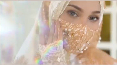 22syahrini2 Gaya syar'i Syahrini bermukena. (Foto: Instagram/Syahrini)