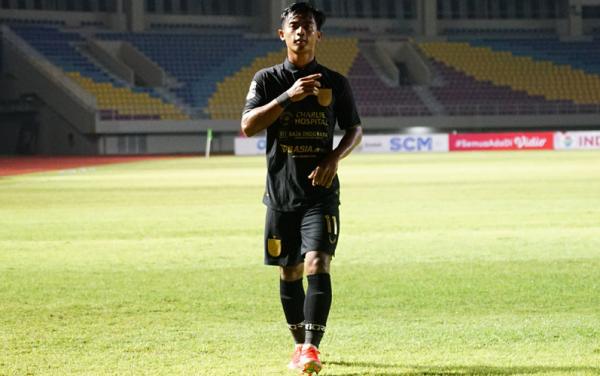 Pratama Arhan kembali dipanggil Timnas untuk mengikuti latihan jelang laga sisa kualifikasi Piala Dunia 2022. (Istimewa)