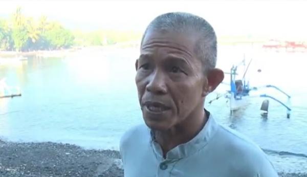 Nelayan Bali 2 Budi Aziz, nelayan di Pelabuhan Celukan Bawang, Buleleng, Bali ikut mencari serpihan KRI Nanggala 402. (Foto: Pande Wismaya)