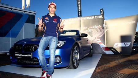 Marc Marquez 2 BMW Marc Marquez di depan BMW M4.