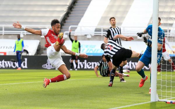 Akhiri Paceklik, Arsenal Taklukkan Newcastle United di St ...