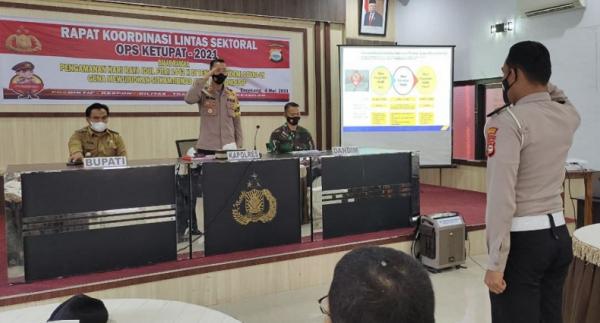 Rakor Lintas Sektoral di Mapolres Enrekang, Selasa (4/5/2021).