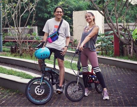 Kebersamaan saat bersepeda.