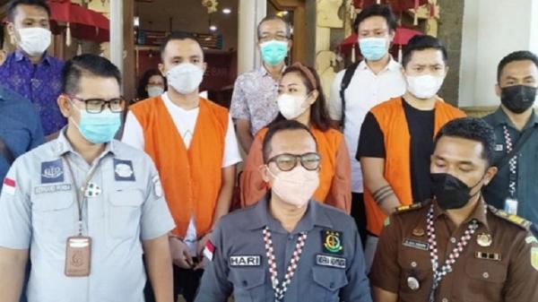 Kepala cabang bank cantik bobol dana nasabah hingga Rp62 miliar. (Foto: Sindonews).