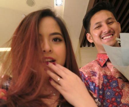 Tasya Kamila saat dilamar Randi Bachtiar.