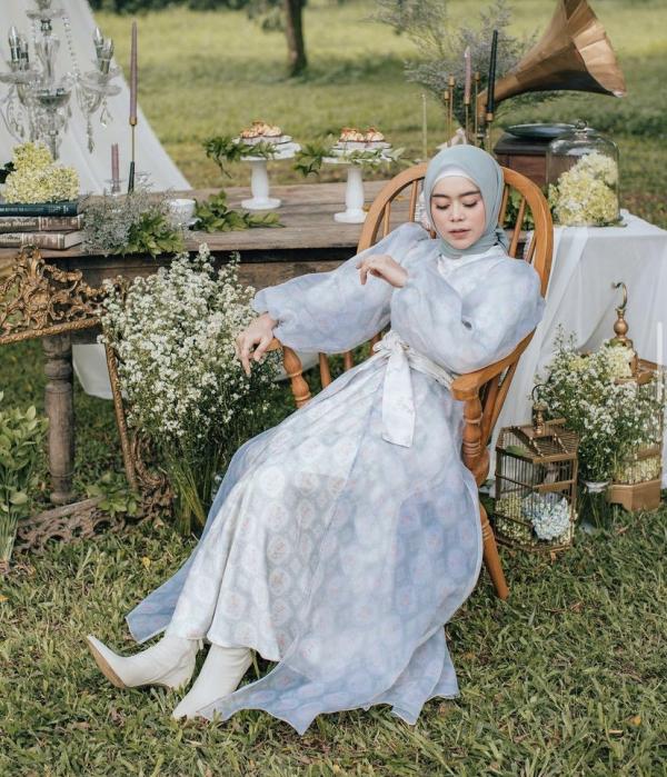 inspirasi fashion dari selebriti untuk merayakan Hari Raya Idul Fitri. (Foto: Instagram)