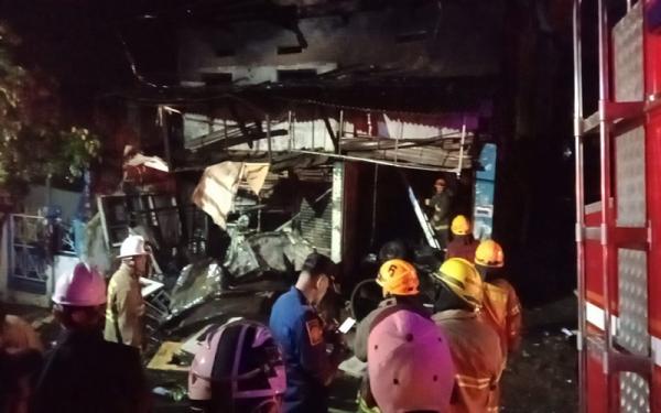 Kondisi bengkel mesin jahit seusai terbakar hebat. (Foto: Istimewa)