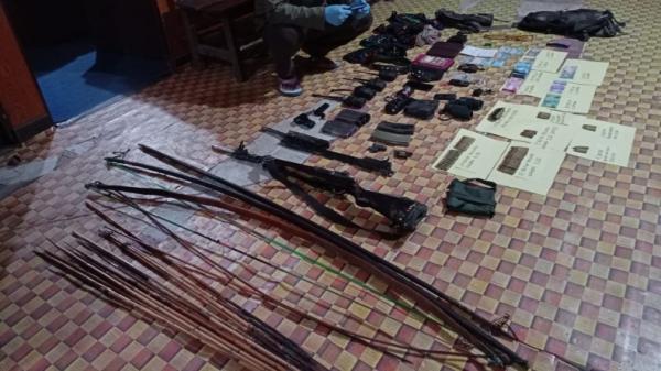 Barang bukti dari hasil olah TKP Kontak Tembak di Kampung Mayuberi (Istimewa)