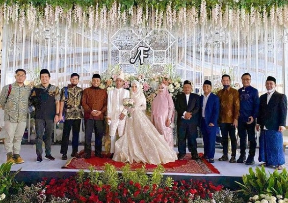 Resepsi pernikahan UAS di Gontor, Ponorogo. (Foto: Instagram/Arie Untung).