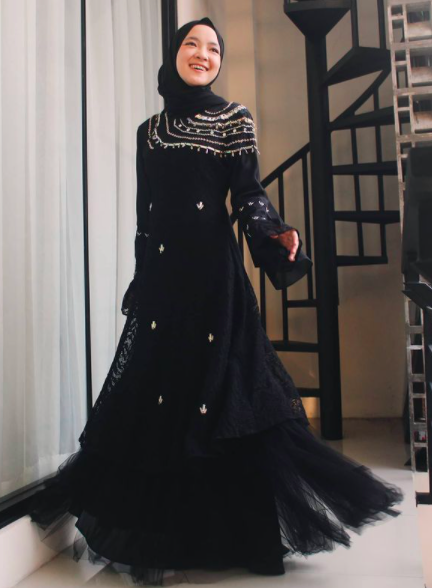 23 Nissa Sabyan2 Gaya Nissa Sabyan yang selalu ditiru remaja putri. (Foto: Instagram/Nissa Sabyan)