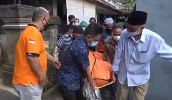 Abdullah Maulana ditemukan tewas rumah kos Jalan Sebatik, Denpasar, Bali ditemukan tewas Senin (24/5/2021) pagi. (Foto: iNews/Aris Wiyanto)