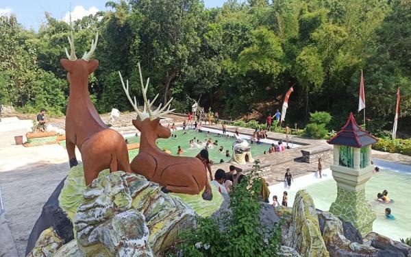 Keren Ini Wisata Baru Tibu Rame Di Lombok Timur Pengunjung Wajib Lewati Jembatan Cinta Bagian 1