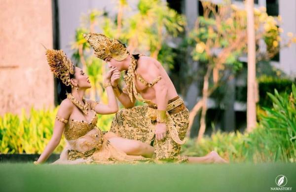 27 Lucinta Luna Lucinta Luna pamer foto-foto kehamilan bersama dengan pacar bulenya di Bali. (Foto: Instagram)