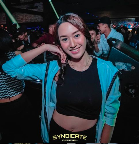 28 Rizuka Amor Para artis cantik ini sempat dituding sebagai pelakor. (Foto: Instagram)