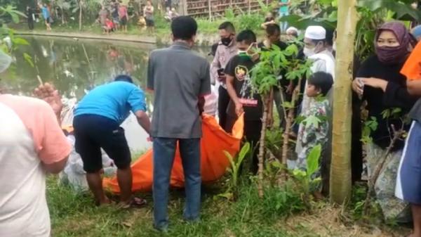 Tasikmalaya Gempar, Mayat Pria Ditemukan Mengambang di Kolam Ikan