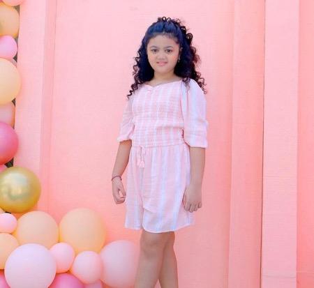 Amora, Anak artis Indonesia yang selalu dikawal ajudan. (Foto: IG)