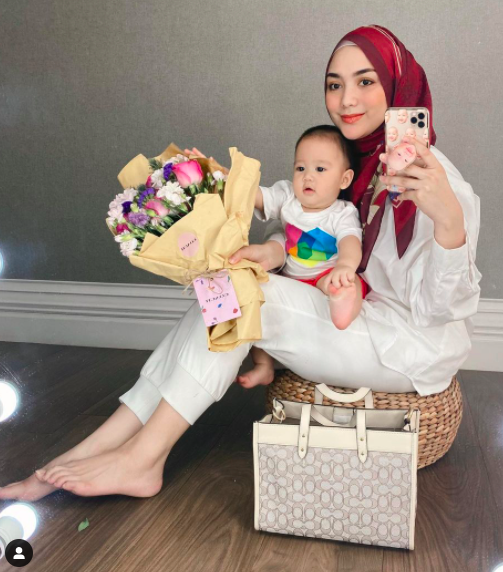 Citra Kirana pamer foto dirinya yang sukses menurunkan berat badan sebanyak 22 kilogram pascamelahirkan anak pertamanya.&nbsp;(Foto: Instagram/Citra Kirana)