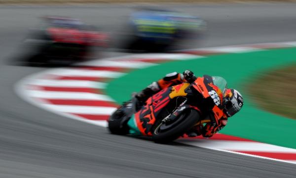 Miguel Oliviera Pembalap KTM Miguel Oliveira menjadi nomor 1 di MotoGP Catalunya 2021 (foto: Reuters)